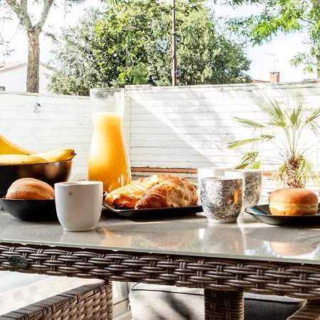 Villa Spacieuse Dans Avec Piscine Et Bbq
