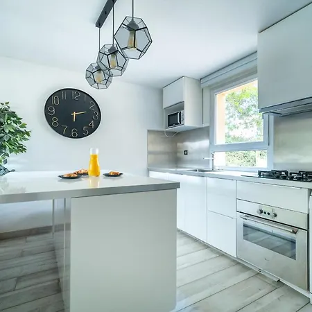 Villa Spacieuse Dans Avec Piscine Et Bbq